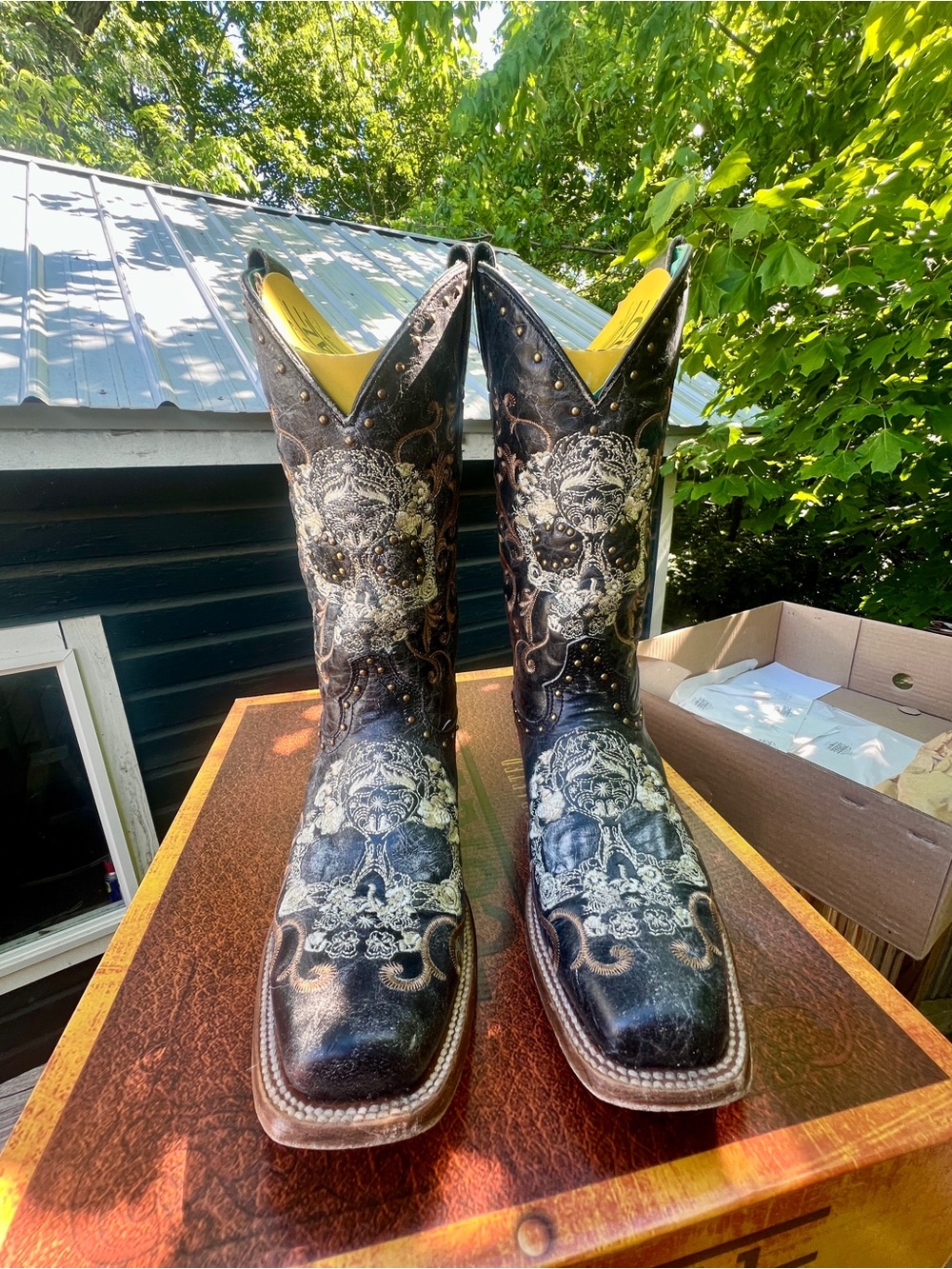 Corral Skull Cowboy Boots Ladies 9 Handcrafted Leather Only Worn Once! 💀